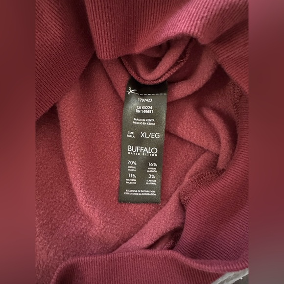 XL Buffalo David Bitton Maroon Hoodie - Picture 5 of 5